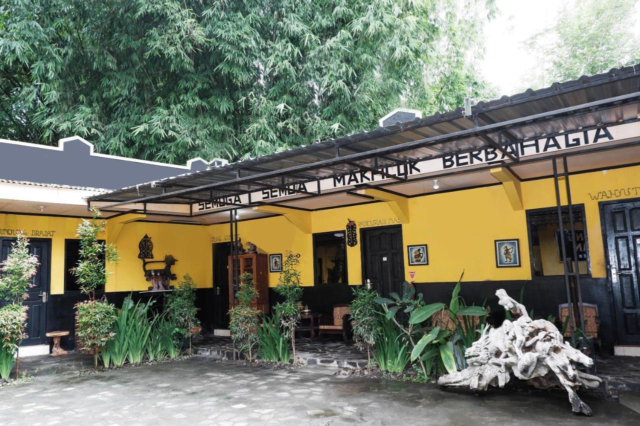 Super Oyo 598 Udan Mas Guesthouse& Gallery Magelang Exterior foto