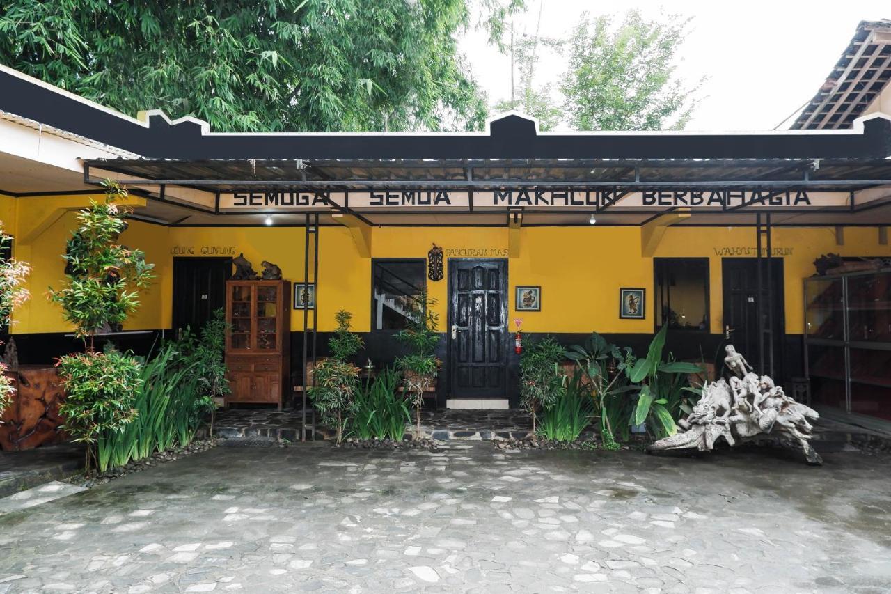 Oyo 598 Udan Mas Guesthouse& Gallery Magelang Exterior foto