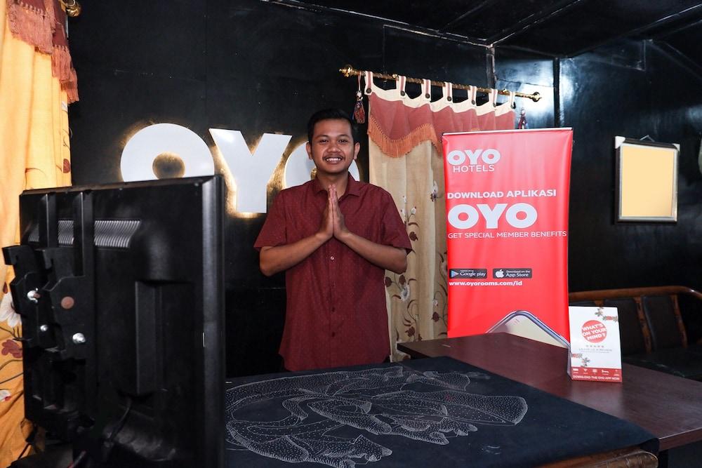 Super Oyo 598 Udan Mas Guesthouse& Gallery Magelang Exterior foto